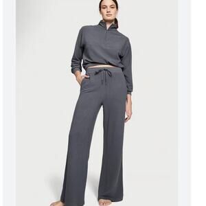 EUC Victoria's Secret Grey Waffle Knit Super Soft Lounge Set Size Medium